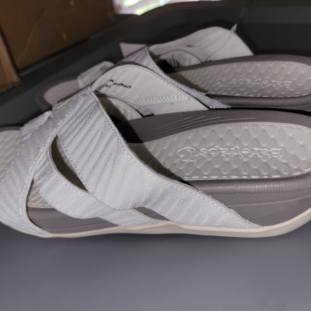 BareTraps White Womens Sandal Size 6 - Picture 7 of 9